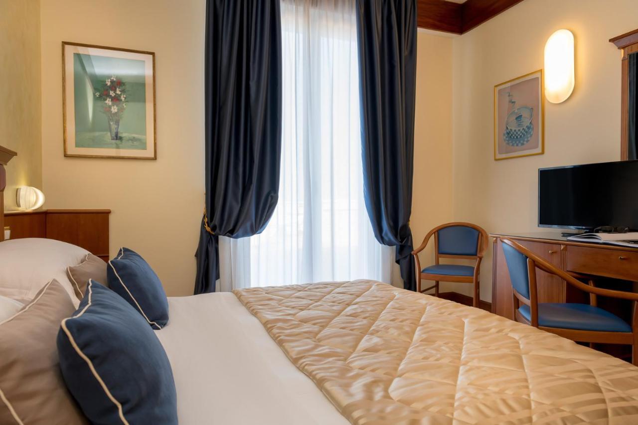 Hotel Bellevue Rimini Exterior foto