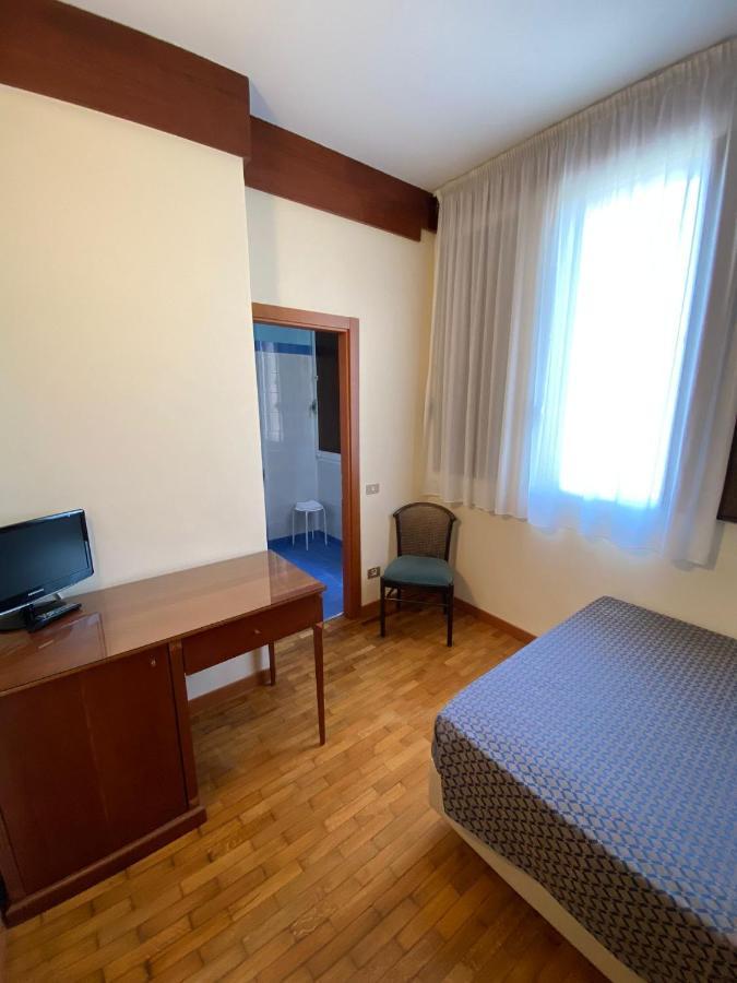 Hotel Bellevue Rimini Exterior foto
